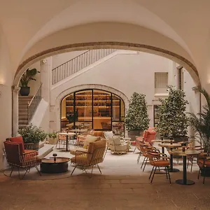 Palau Fugit 4*, Gerona España